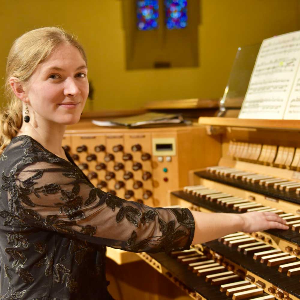 Westminster Abbey organ scholar Carolyn Craig appointed Junior Fellow at RBC
